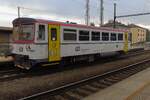 An regnerischen 26 September 2025 steht 810 298 in Kolín während die Modernisierung dieses Bahnhofes.