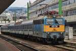 Mit ex-DR Wagen steht 431 191 am 7 Mai 2017 in Budapest-Del�.